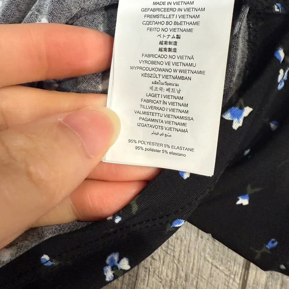 Michael Kors Black Floral Top‎